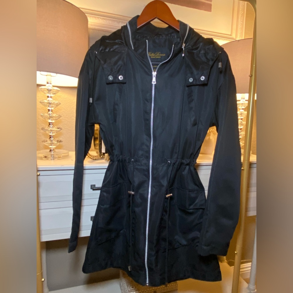 Bella Donna Moda Italiana Hooded Women’s Jacket in black with silver hardware.